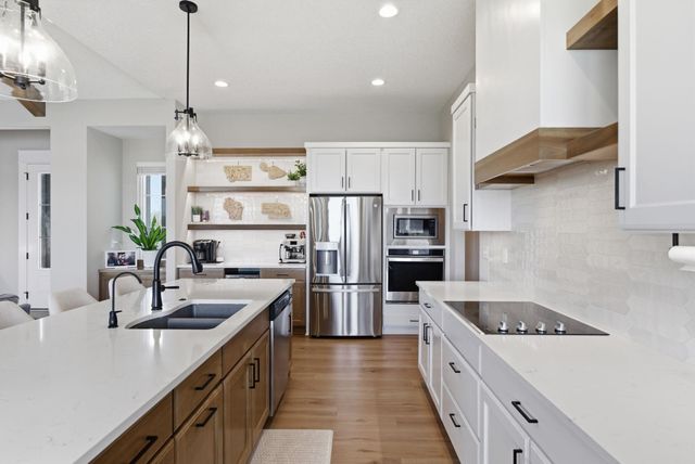 4513 N Bluestem St, Maize, KS 67101