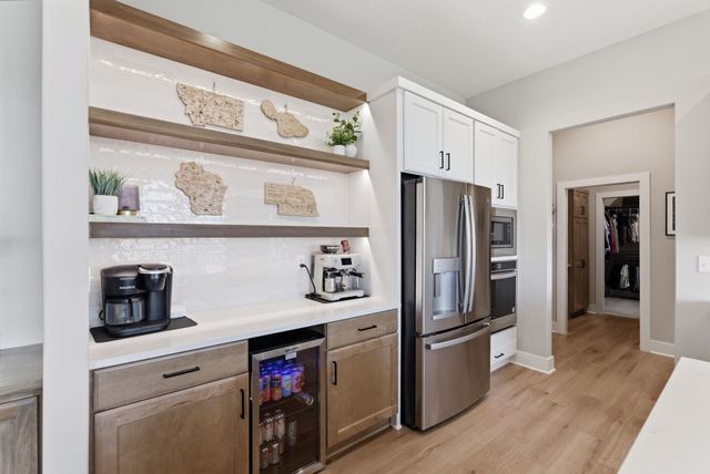 4513 N Bluestem St, Maize, KS 67101