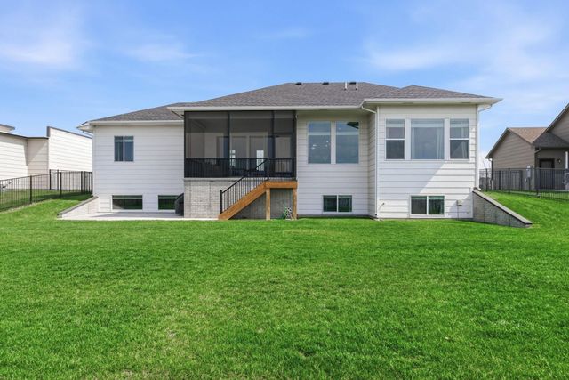 4513 N Bluestem St, Maize, KS 67101