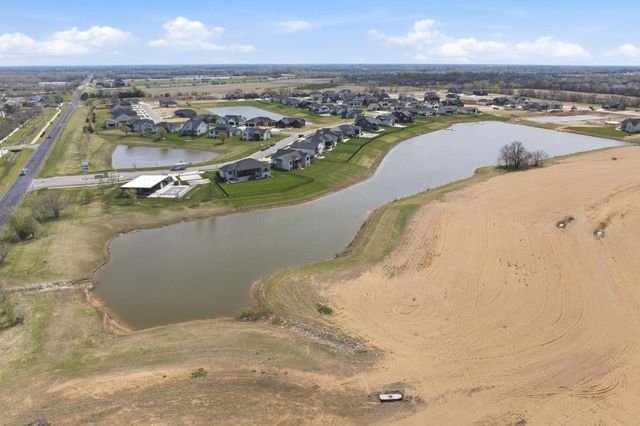 4513 N Bluestem St, Maize, KS 67101