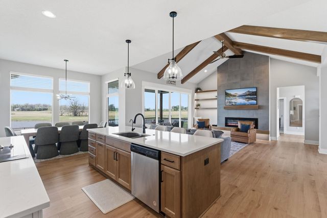 4513 N Bluestem St, Maize, KS 67101