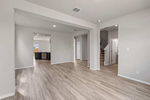 110 Cherry Blossom LN, Taylor, TX 76574