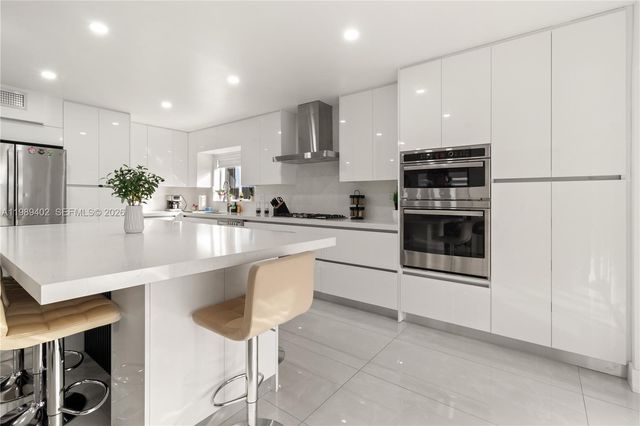 14052 SW 167th Ter, Miami, FL 33177