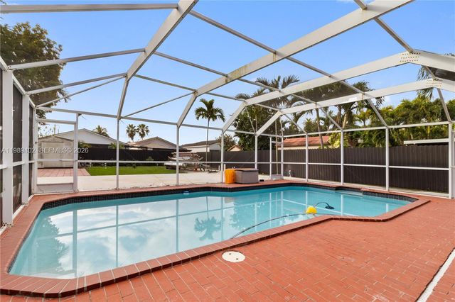 14052 SW 167th Ter, Miami, FL 33177