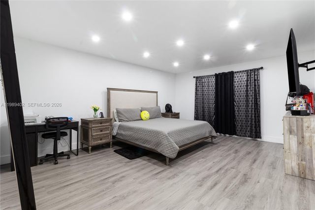 14052 SW 167th Ter, Miami, FL 33177