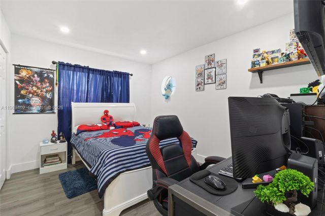 14052 SW 167th Ter, Miami, FL 33177