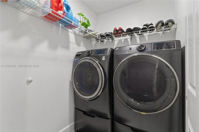 14052 SW 167th Ter, Miami, FL 33177