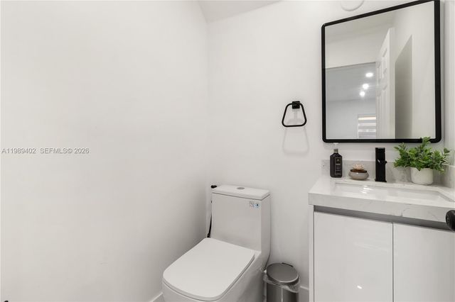 14052 SW 167th Ter, Miami, FL 33177