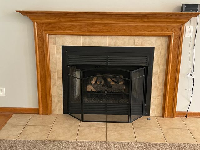 464 S Madison Street, Oswego, IL 60543