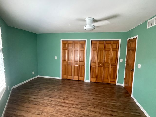 464 S Madison Street, Oswego, IL 60543
