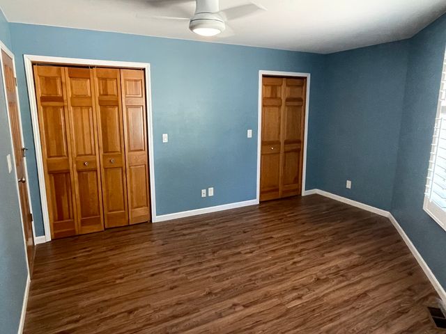 464 S Madison Street, Oswego, IL 60543