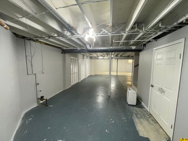 464 S Madison Street, Oswego, IL 60543