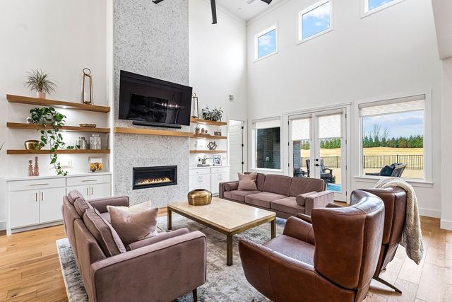 4310 S Exeter Drive, Rogers, AR 72758