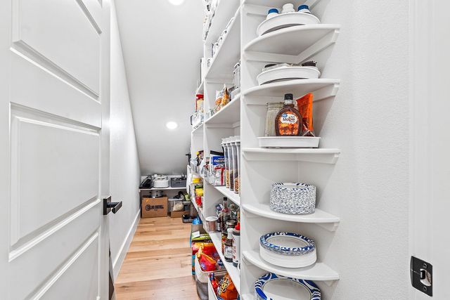 4310 S Exeter Drive, Rogers, AR 72758