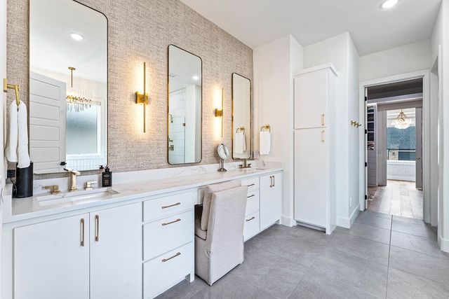 4310 S Exeter Drive, Rogers, AR 72758