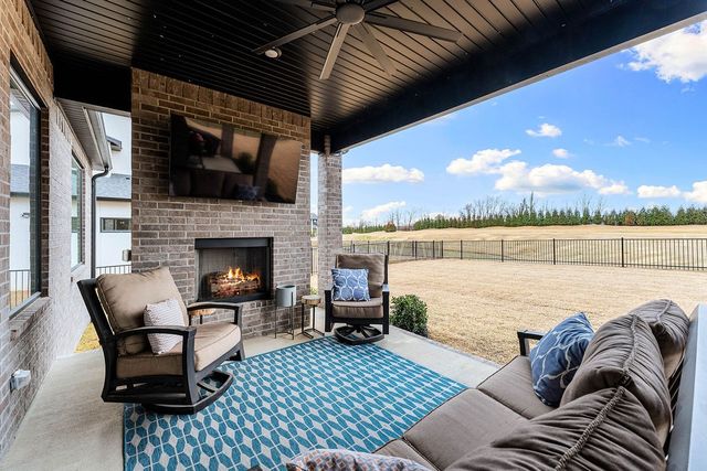 4310 S Exeter Drive, Rogers, AR 72758