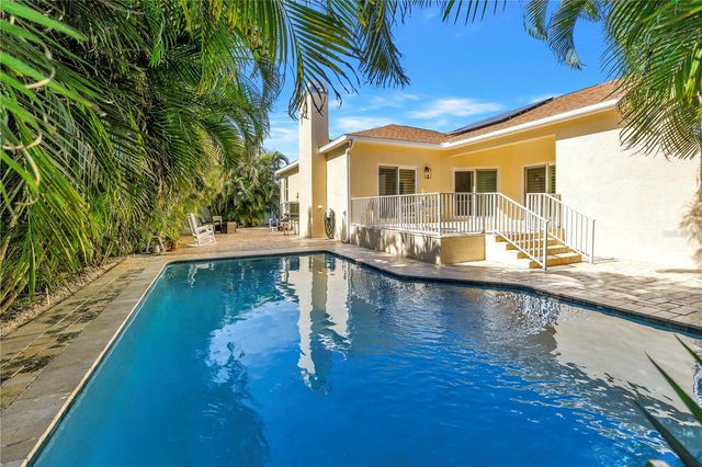 343 8TH AVENUE N, Tierra Verde, FL 33715