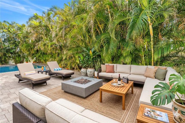 343 8TH AVENUE N, Tierra Verde, FL 33715