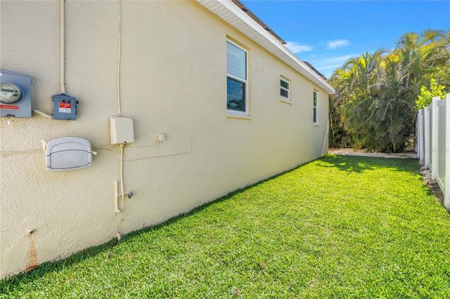 343 8TH AVENUE N, Tierra Verde, FL 33715