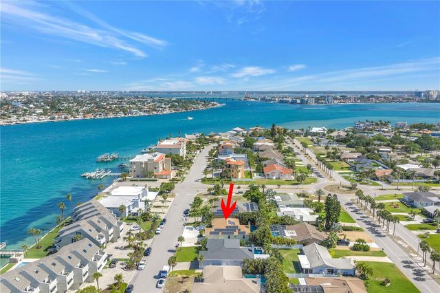 343 8TH AVENUE N, Tierra Verde, FL 33715