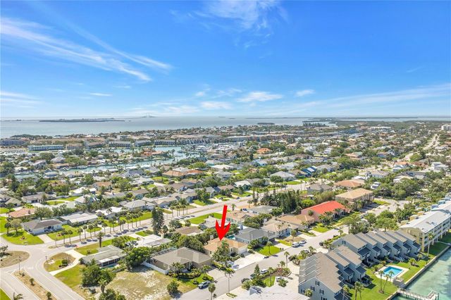 343 8TH AVENUE N, Tierra Verde, FL 33715