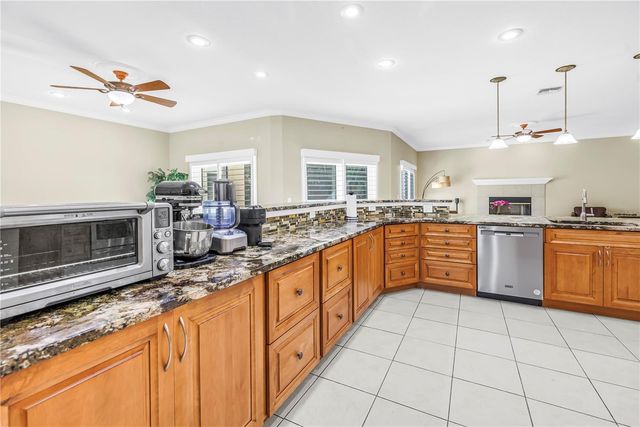 343 8TH AVENUE N, Tierra Verde, FL 33715