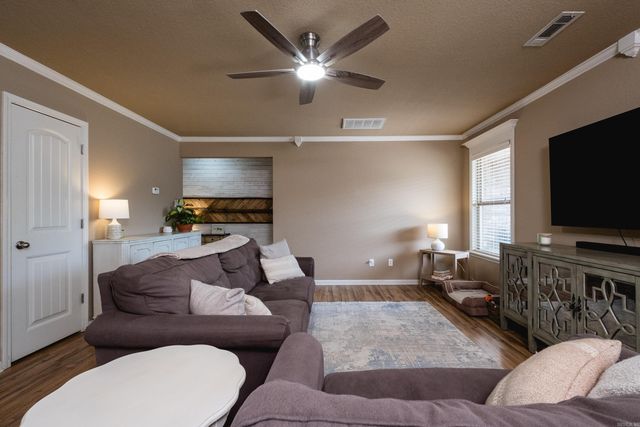 115 Harvick Circle, Cabot, AR 72023