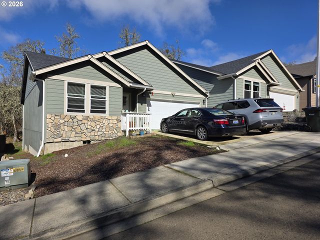 1660 Ne ALAMEDA Ave, Roseburg, OR 97470