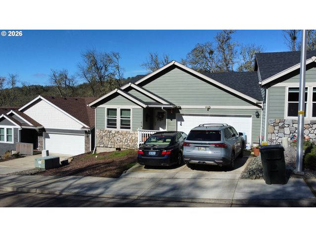 1660 Ne ALAMEDA Ave, Roseburg, OR 97470