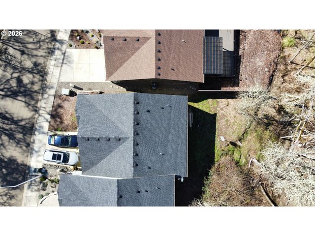 1660 Ne ALAMEDA Ave, Roseburg, OR 97470