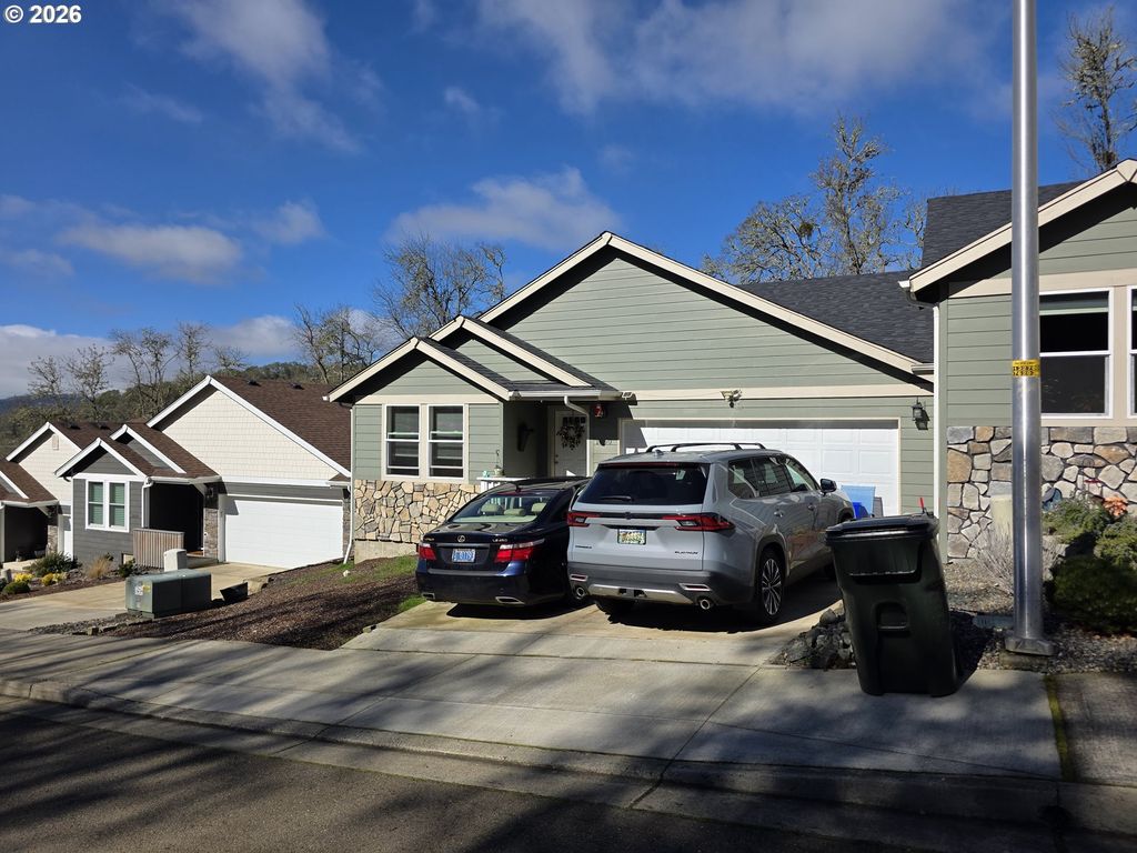 1660 Ne ALAMEDA Ave, Roseburg, OR 97470