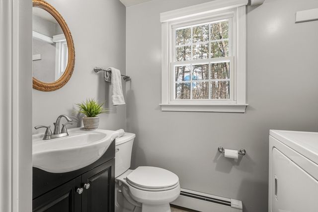 62 Wildwood Dr, Bedford, MA 01730