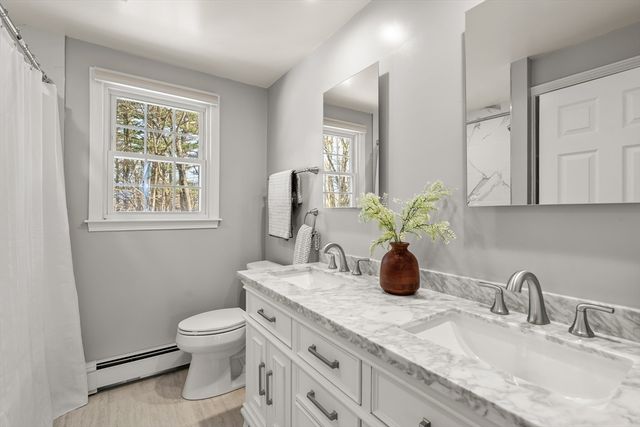 62 Wildwood Dr, Bedford, MA 01730