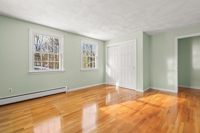 62 Wildwood Dr, Bedford, MA 01730