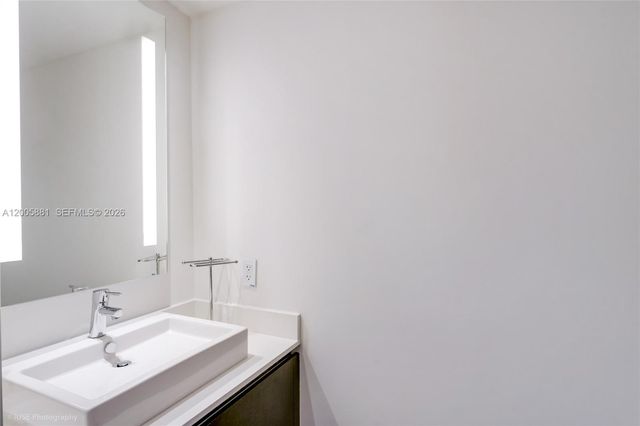 1451 Brickell Ave 1203, Miami, FL 33131
