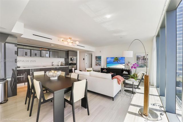 1451 Brickell Ave 1203, Miami, FL 33131
