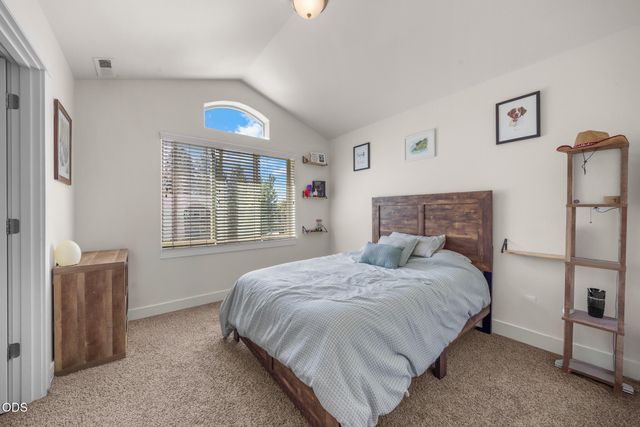 3144 NE Monte Vista Lane, Bend, OR 97701