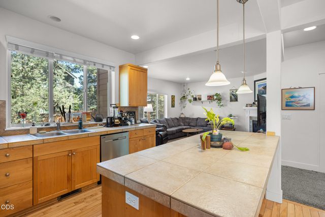 3144 NE Monte Vista Lane, Bend, OR 97701