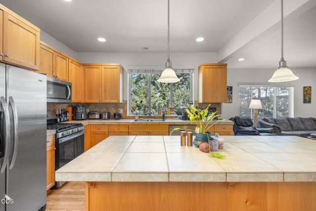 3144 NE Monte Vista Lane, Bend, OR 97701