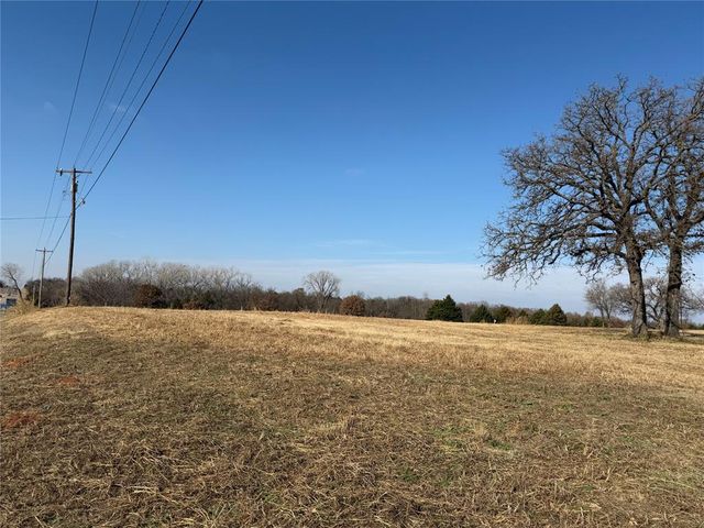 7415 E second Street, Edmond, OK 73034