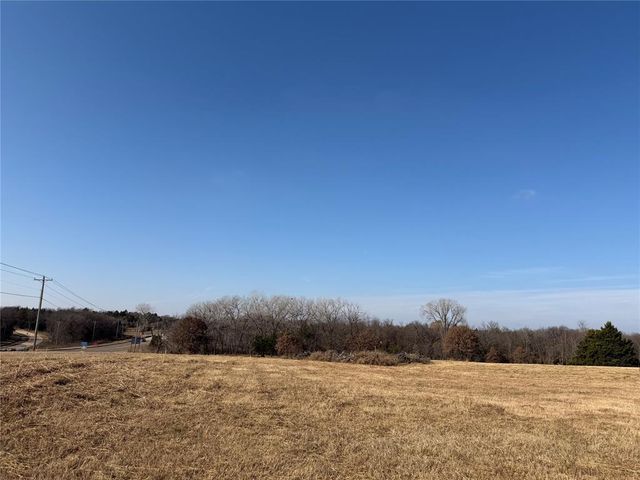 7415 E second Street, Edmond, OK 73034