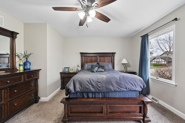 2066 Anna Street, Schererville, IN 46375