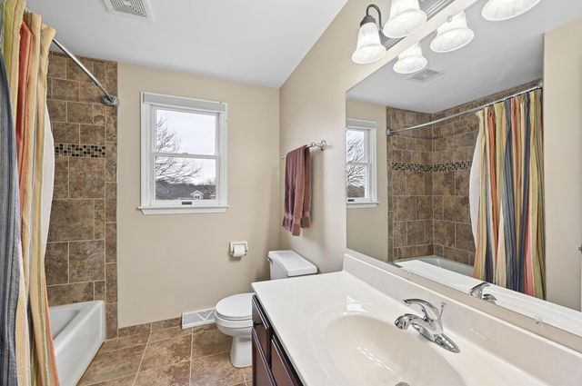 2066 Anna Street, Schererville, IN 46375