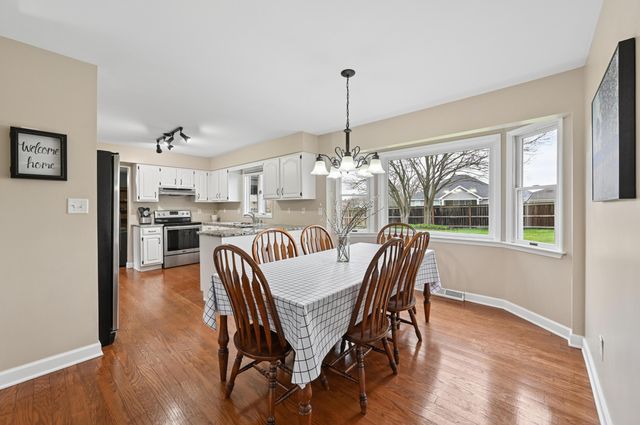 2066 Anna Street, Schererville, IN 46375