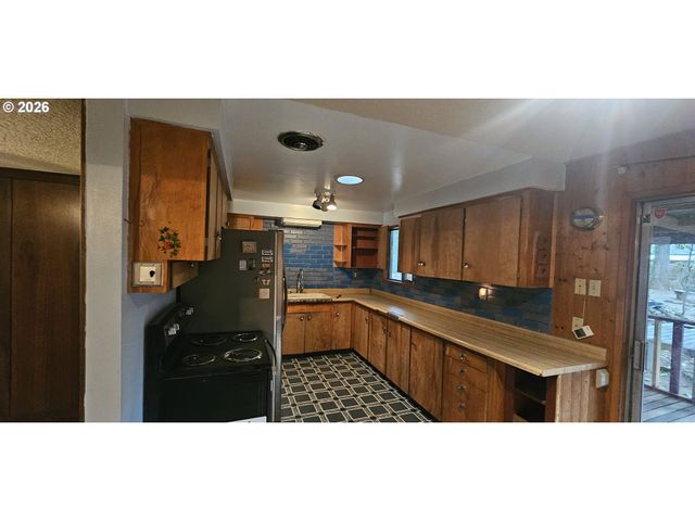 2919 Se 175TH Pl, Portland, OR 97236