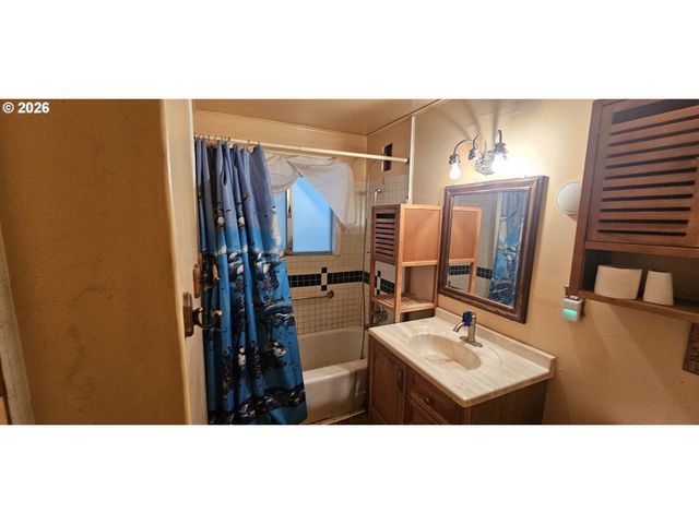 2919 Se 175TH Pl, Portland, OR 97236