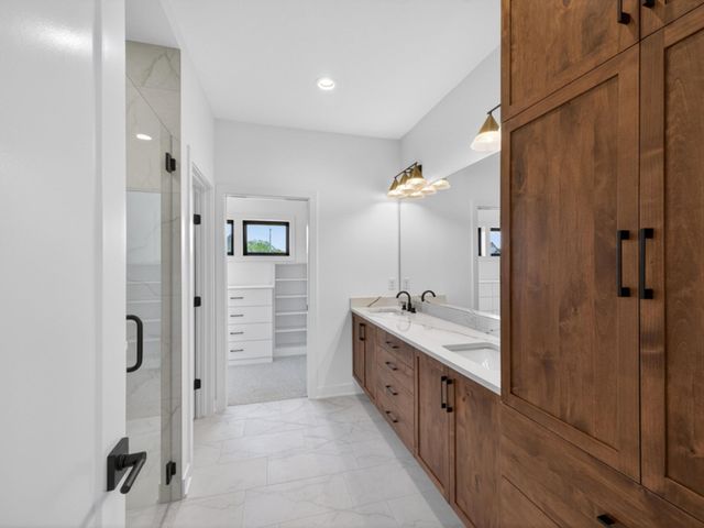 1547 Shannon Oaks Boulevard NE, Rochester, MN 55906