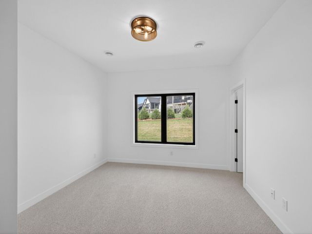 1547 Shannon Oaks Boulevard NE, Rochester, MN 55906