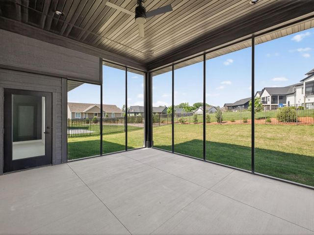 1547 Shannon Oaks Boulevard NE, Rochester, MN 55906