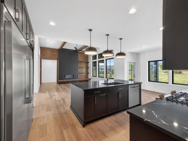 1547 Shannon Oaks Boulevard NE, Rochester, MN 55906